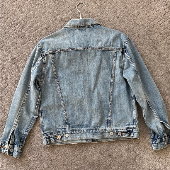 Levi's Classic Blue Denim Jacket - Picture 5 of 10